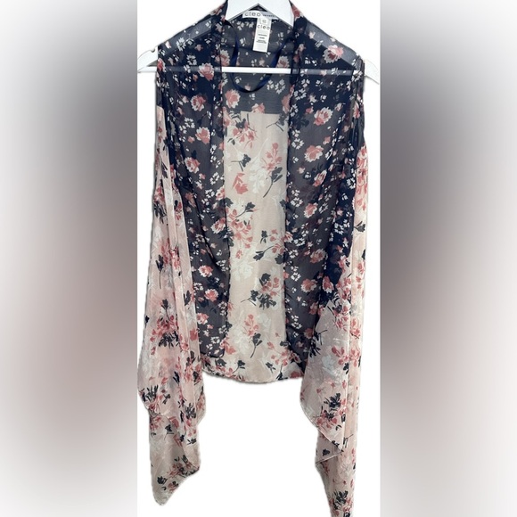 Cleo Floral Sheer Sleeveless Kimono in Pink and Navy - Picture 1 of 3